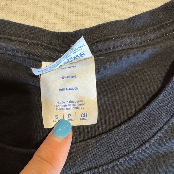 Black Graphic Tee Women Size Small - Picture 2 of 4